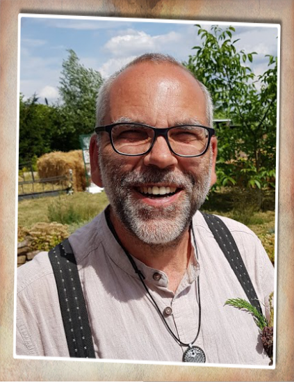 Thiemo Vater Thiemo Vater - Initiator und Gründer von Körper, Geist und Seele
